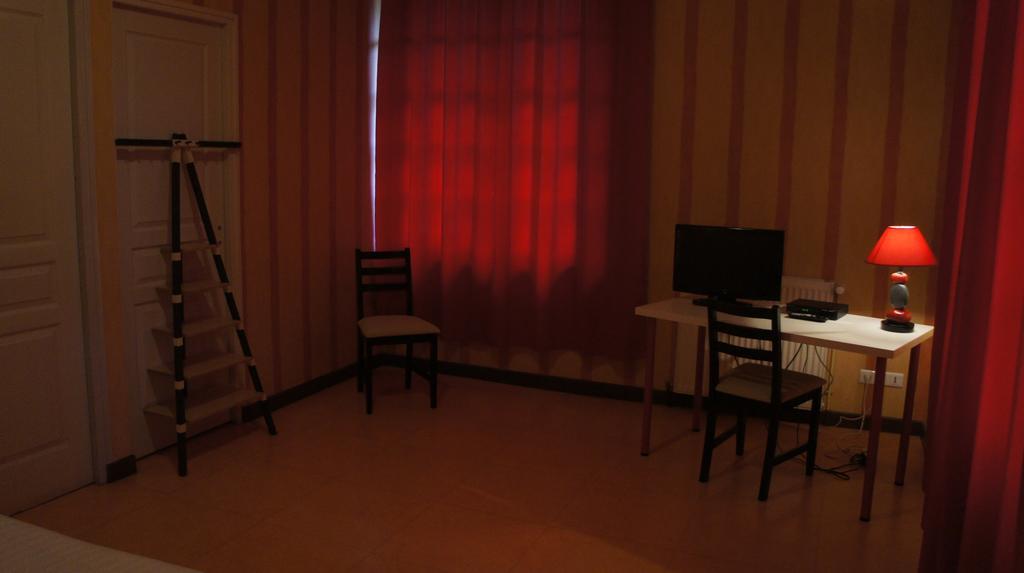 Le Natural Selongey Room photo