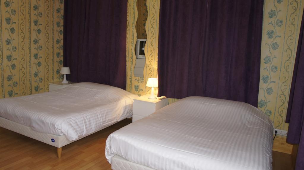 Le Natural Selongey Room photo